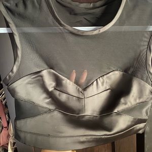 Mistress Rocks Black crop